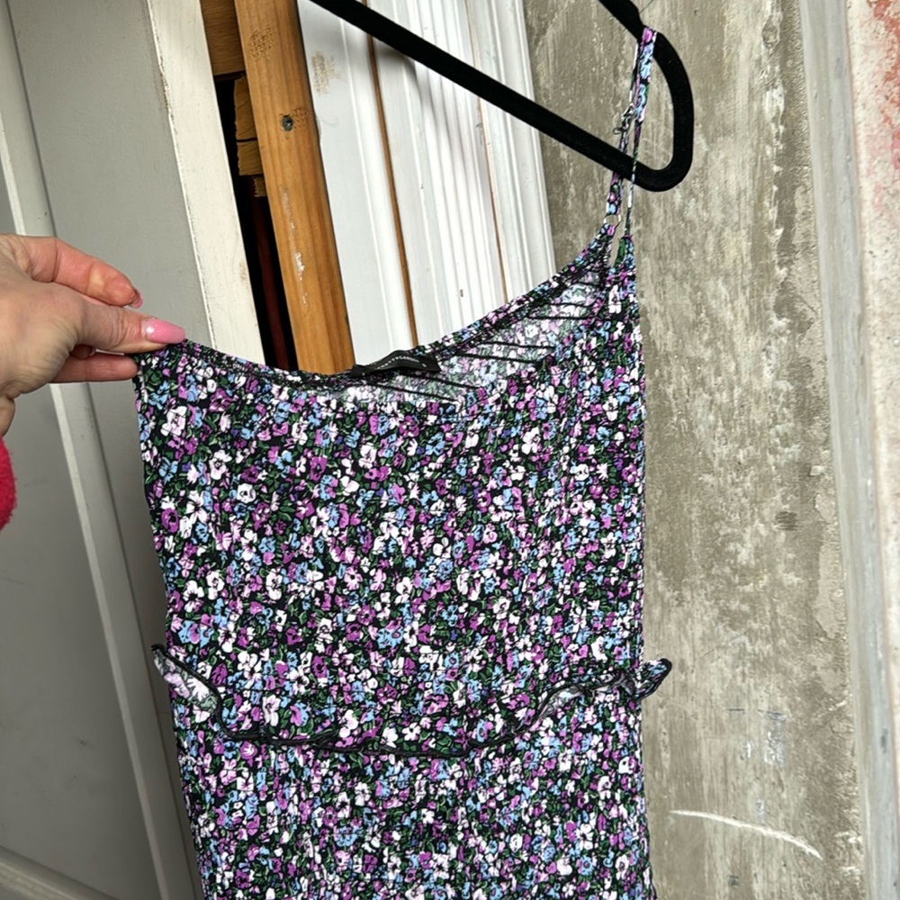 Off the shoulder women’s floral dress size small